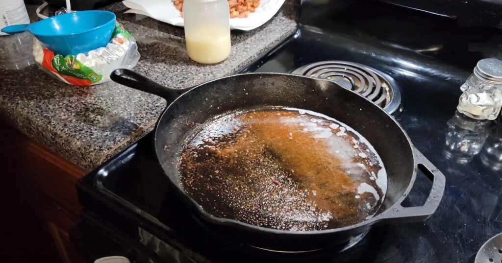 Benefits of Mixing Bacon Grease and Vegetable Oil