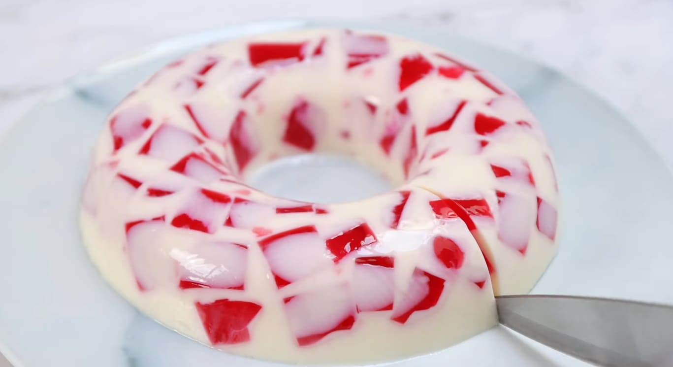 Can You Mix Jello With Milk? Surprising Answer! CanYouMix