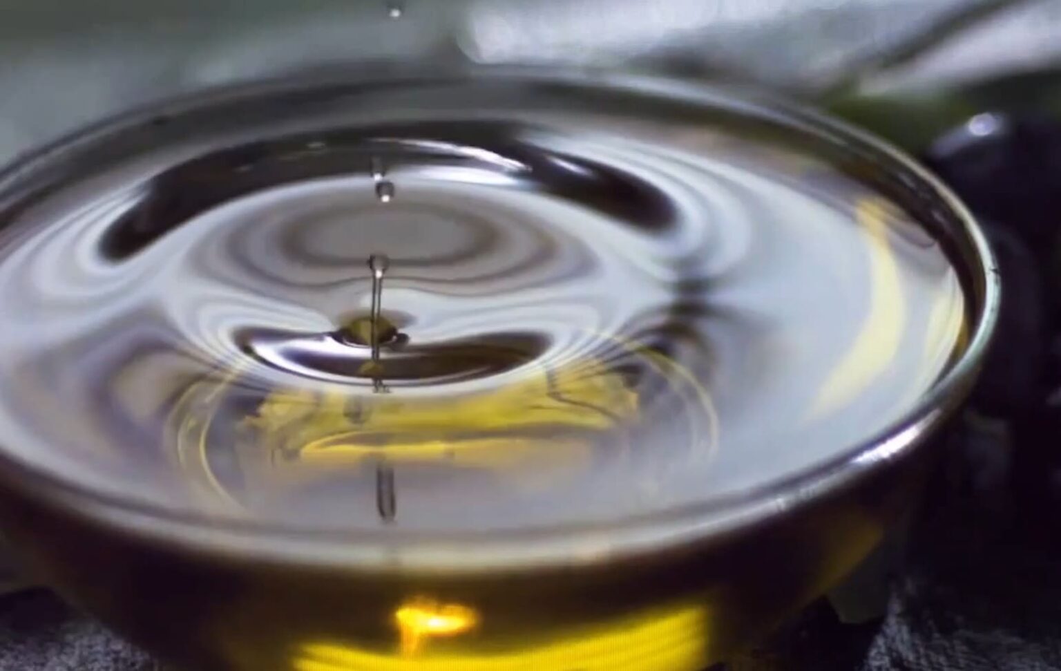 Can You Mix Jojoba Oil and Tea Tree Oil? CanYouMix