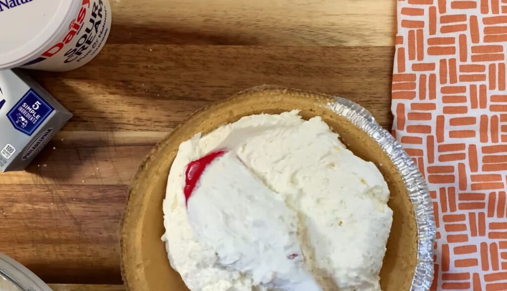 Is it Okay to Mix Cool Whip With Cream Cheese?