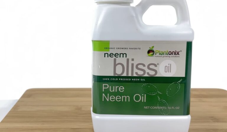 Can You Mix Neem Oil and Spinosad?