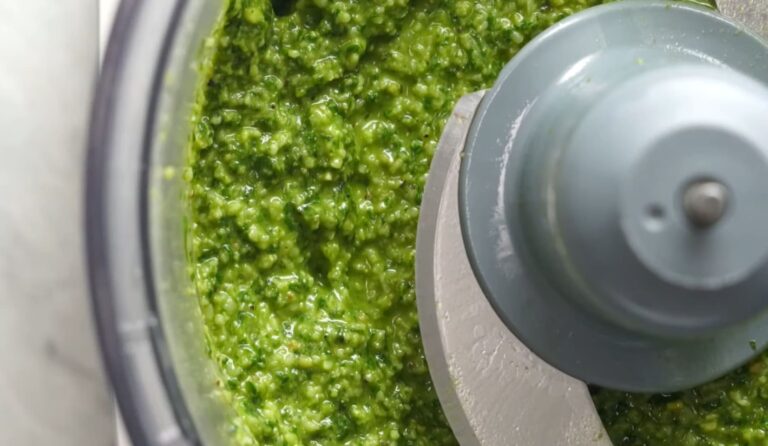 Can You Mix Pesto and Tomato Sauce?