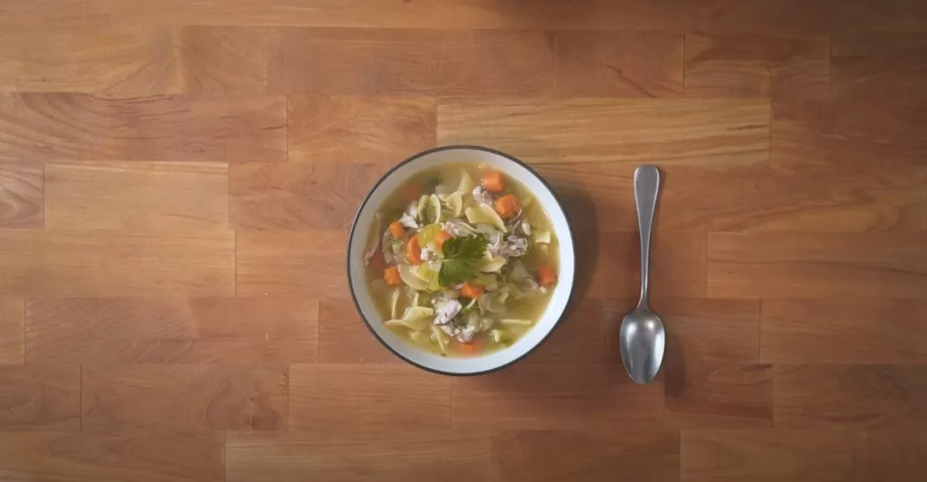 How to Mix Vegetable and Chicken Broth