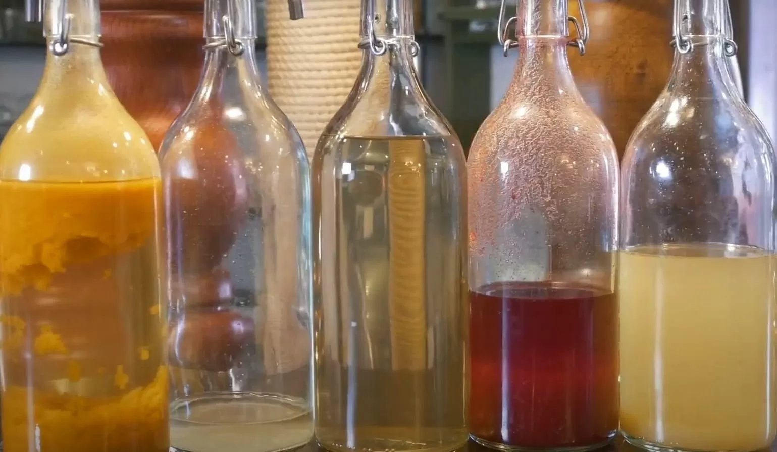 Can You Mix Canola Oil and Vegetable Oil?