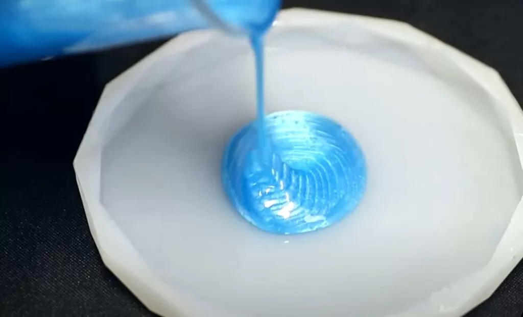 With What Else I Can Mix Epoxy Resin With Paint?