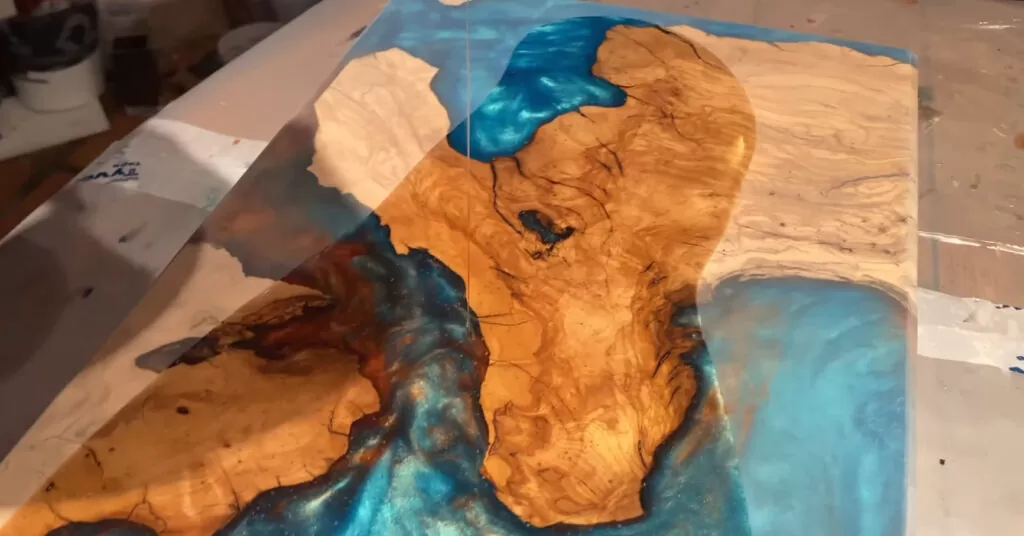 With What You Can Mix Epoxy Resin?