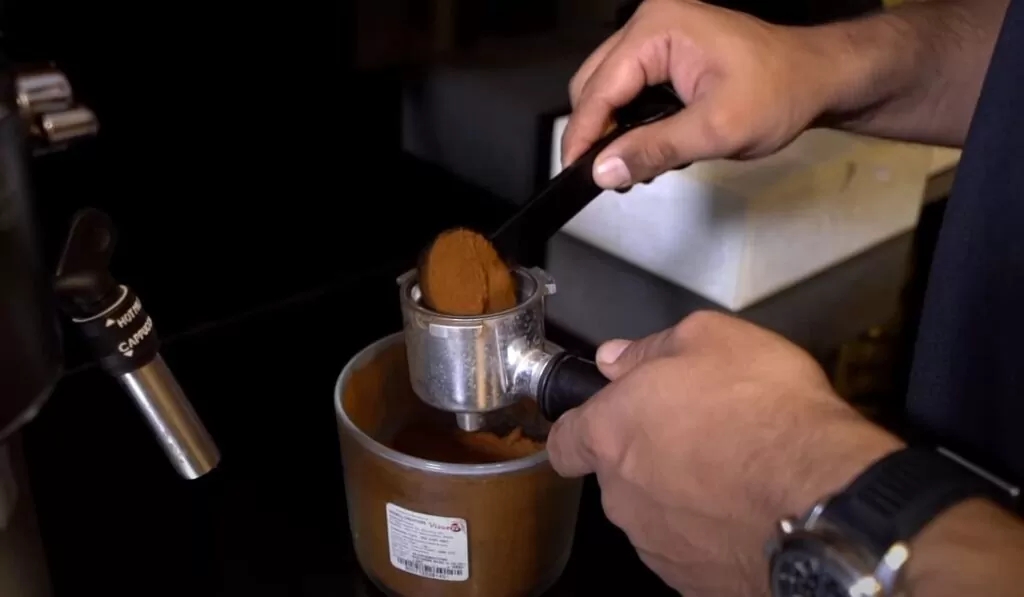 Honey With Coffee: Can You Mix It?