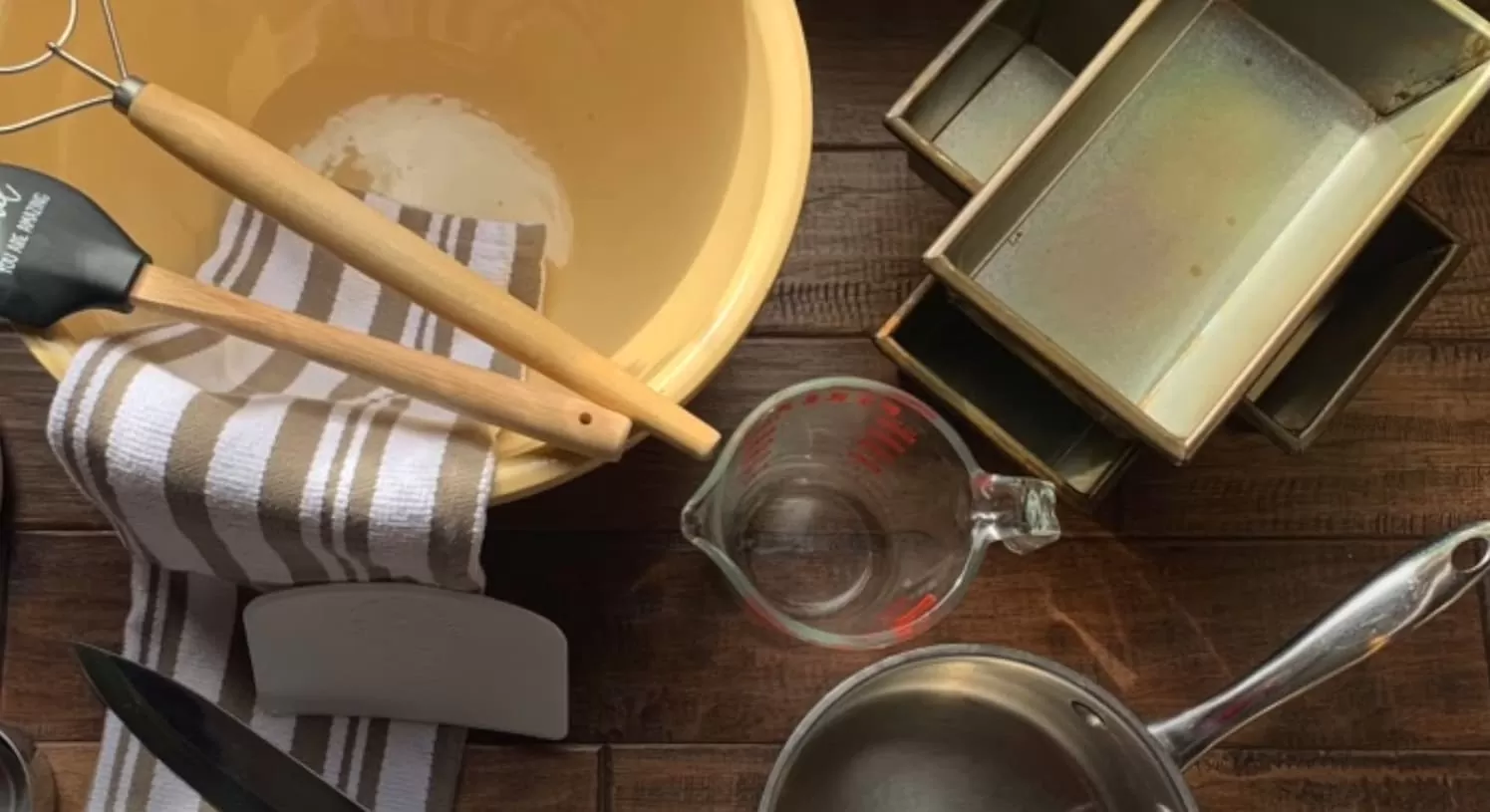 Bread Machine vs. Stand Mixer: What’s the Difference?