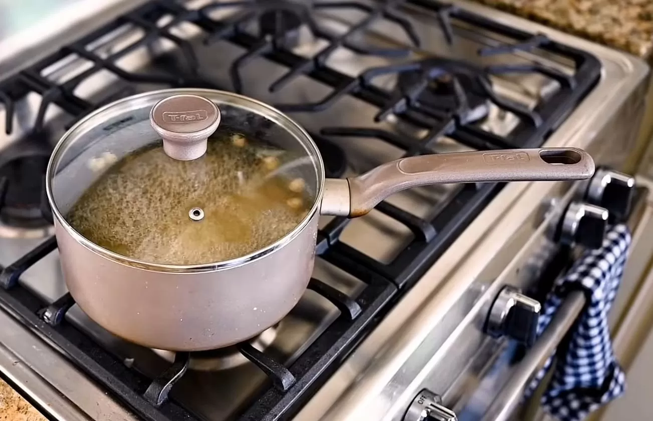 Can You Make Hummus in a Blender?