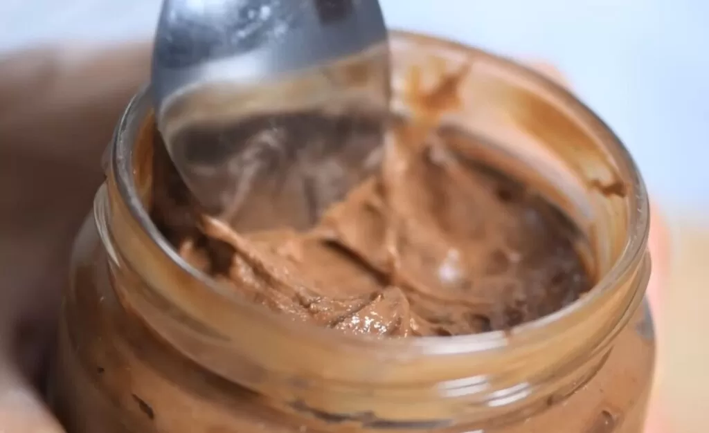 Alternatives to Мixing Nutella and Peanut Butter Together